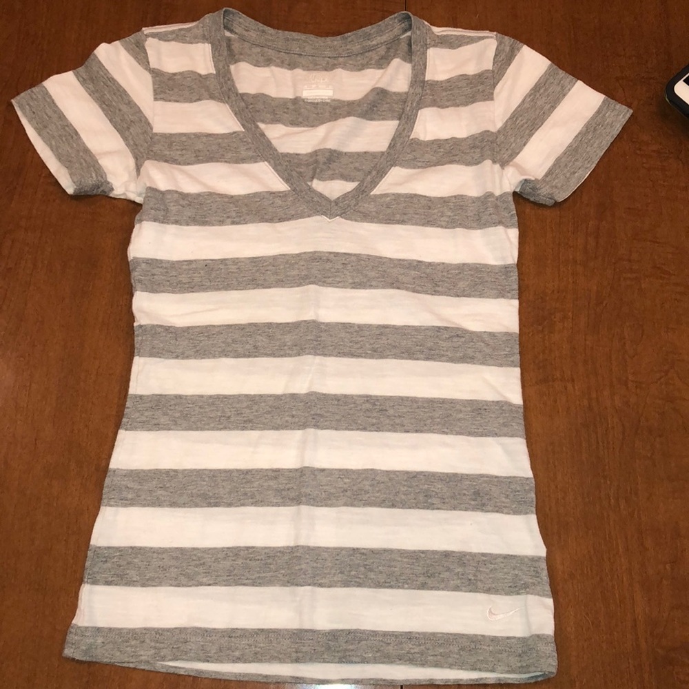 Nike v neck